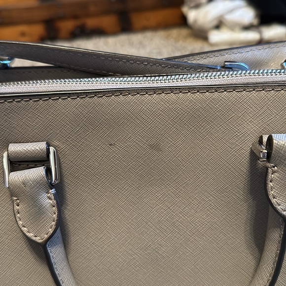 Michael Kors Savannah Crossbody - Picture 7 of 16